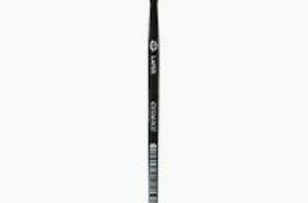The Citadel Medium Layer Brush is designed for applying precise highlights and layered colors to your Warhammer miniatures. Its fine point and quality bristles make it ideal for blending and detail work on larger surface areas.